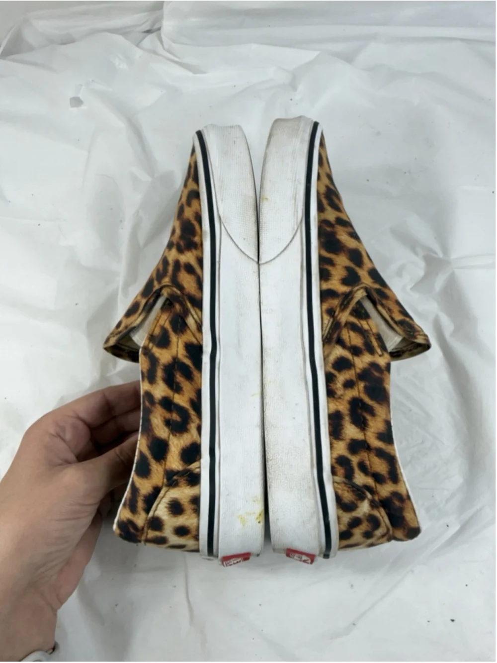 Vans Slip On Leopard Womens Size 7 Animal Print Shoes Skateboarding Casual